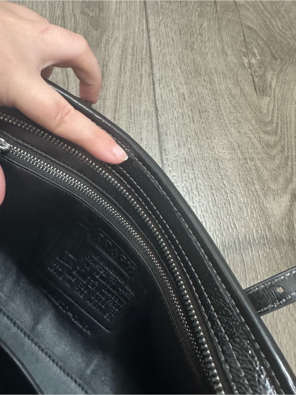 Coach Swing Zip - Picture 15 of 17